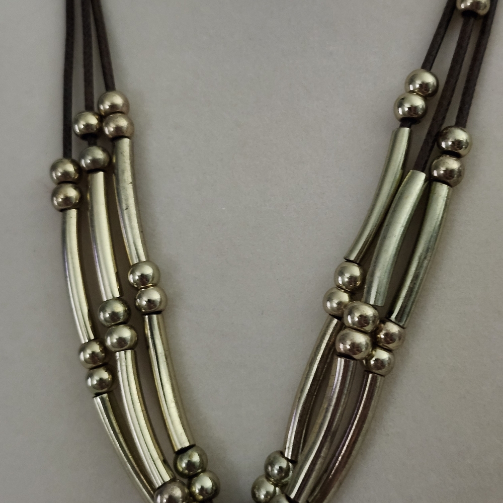 Boho Tribal Hammered Gold-tone Pendant Necklace With Leather Cording - Picture 3 of 5